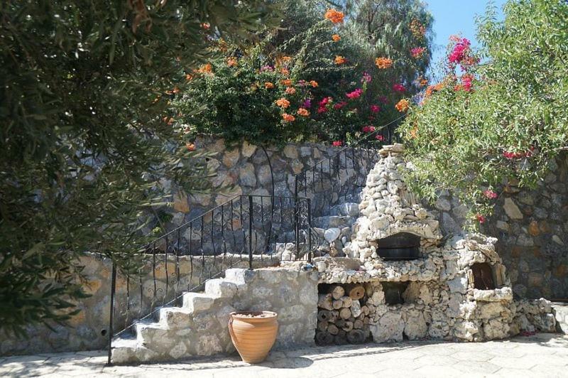 Villa Layla كيرينيا المظهر الخارجي الصورة